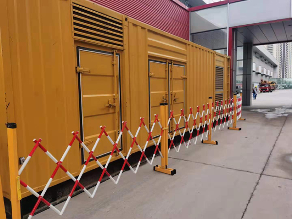 安定租赁发电机发电机油箱使用后要定期清除油箱底部沉淀的杂质