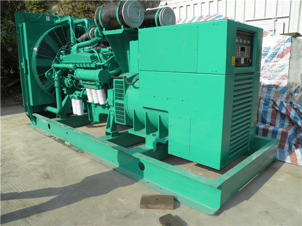 安定出租发电机 发电机组厂家：柴油发电机组的控制屏的作用是什么？