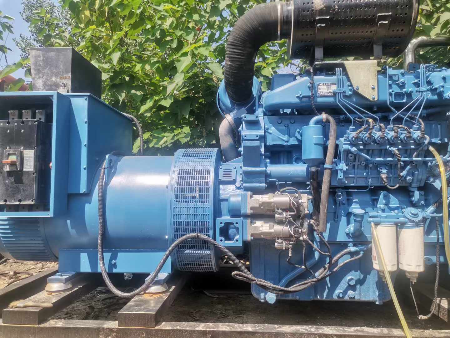 安定详细说明降低 800kW 柴油发电机输出电流波动的方法