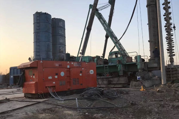 安定如何检查发电机组燃油系统的密封性？