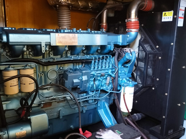 安定磷酸铁锂蓄电池的使用寿命与哪些因素有关？